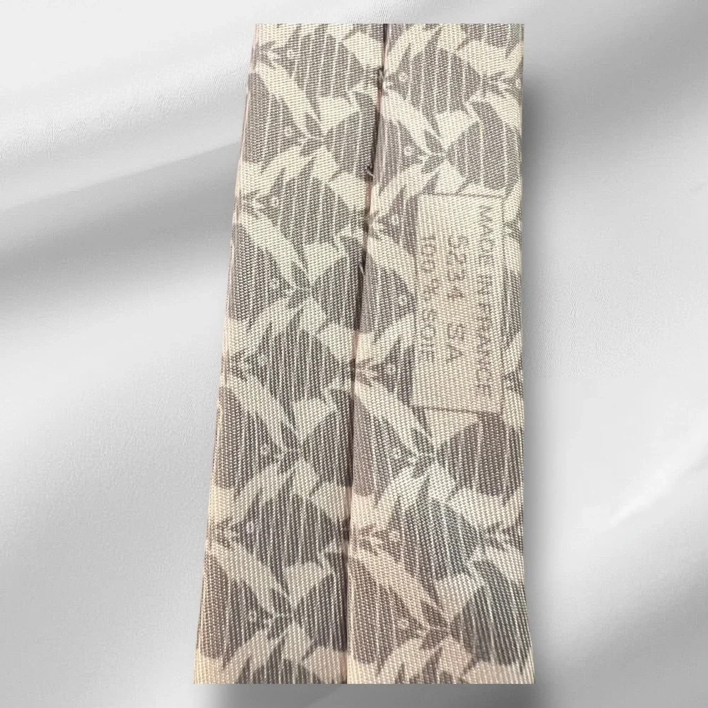 HERMES 100% Silk Vintage Tie, Gray Fish Design 5234SA, Made in France Authentic